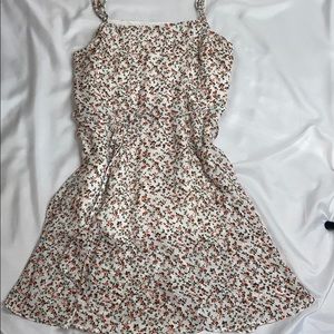 MAKE AN OFFER Dainty Hooligan Floral Dress